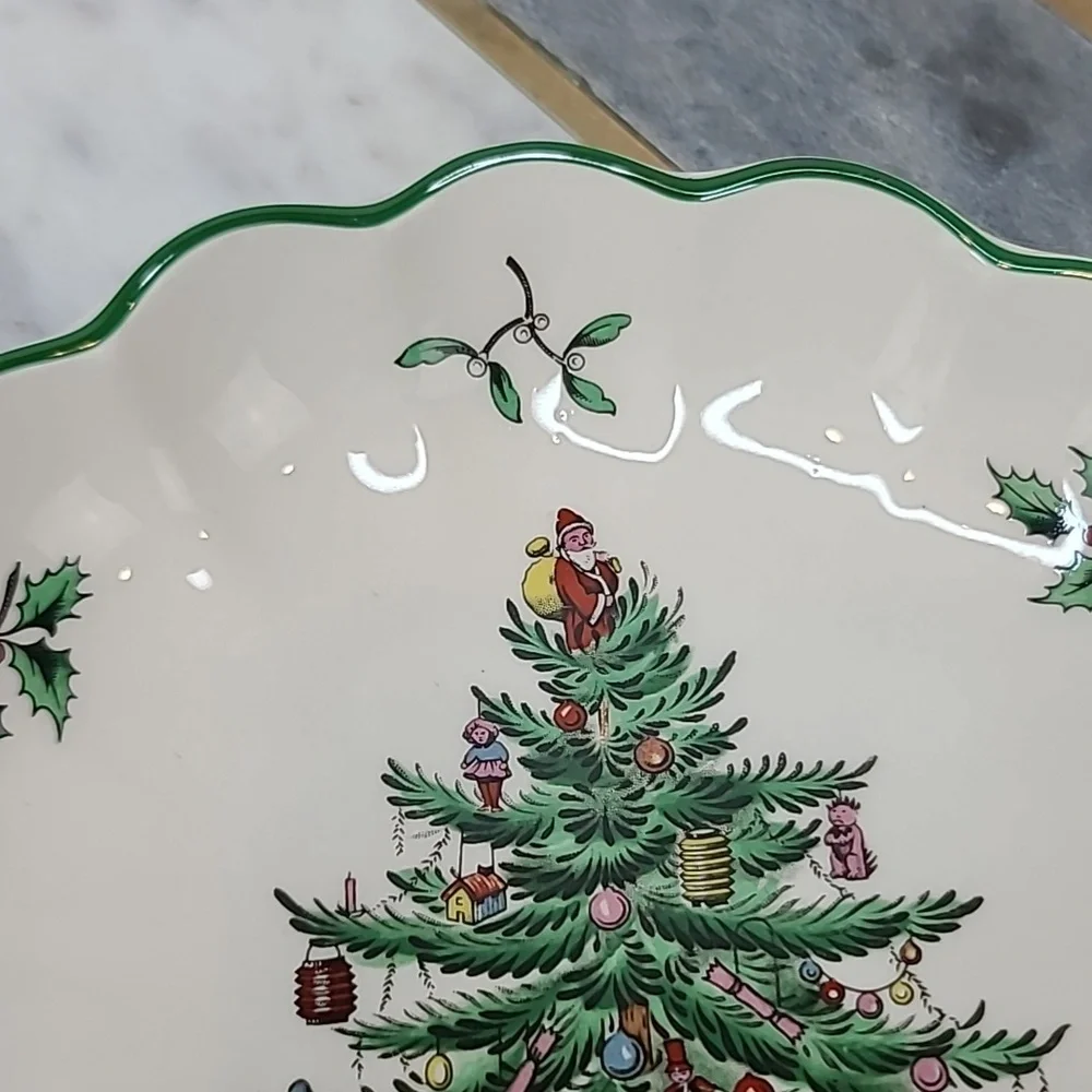 Spode Christmas Tree Vintage Collectible Small Round Scalloped/Fluted Platter